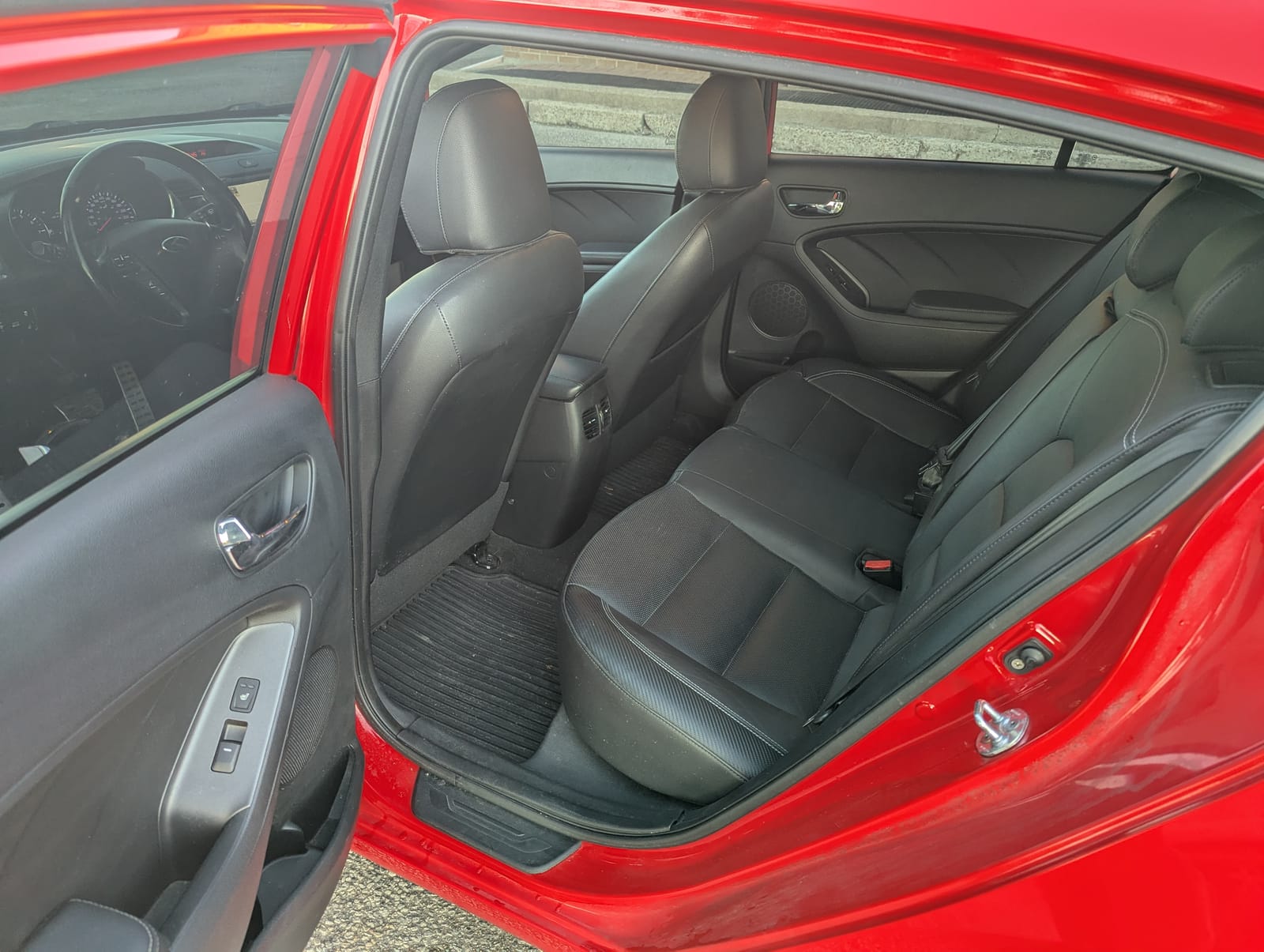 2014 Kia Forte 5 — photo 6 of 8