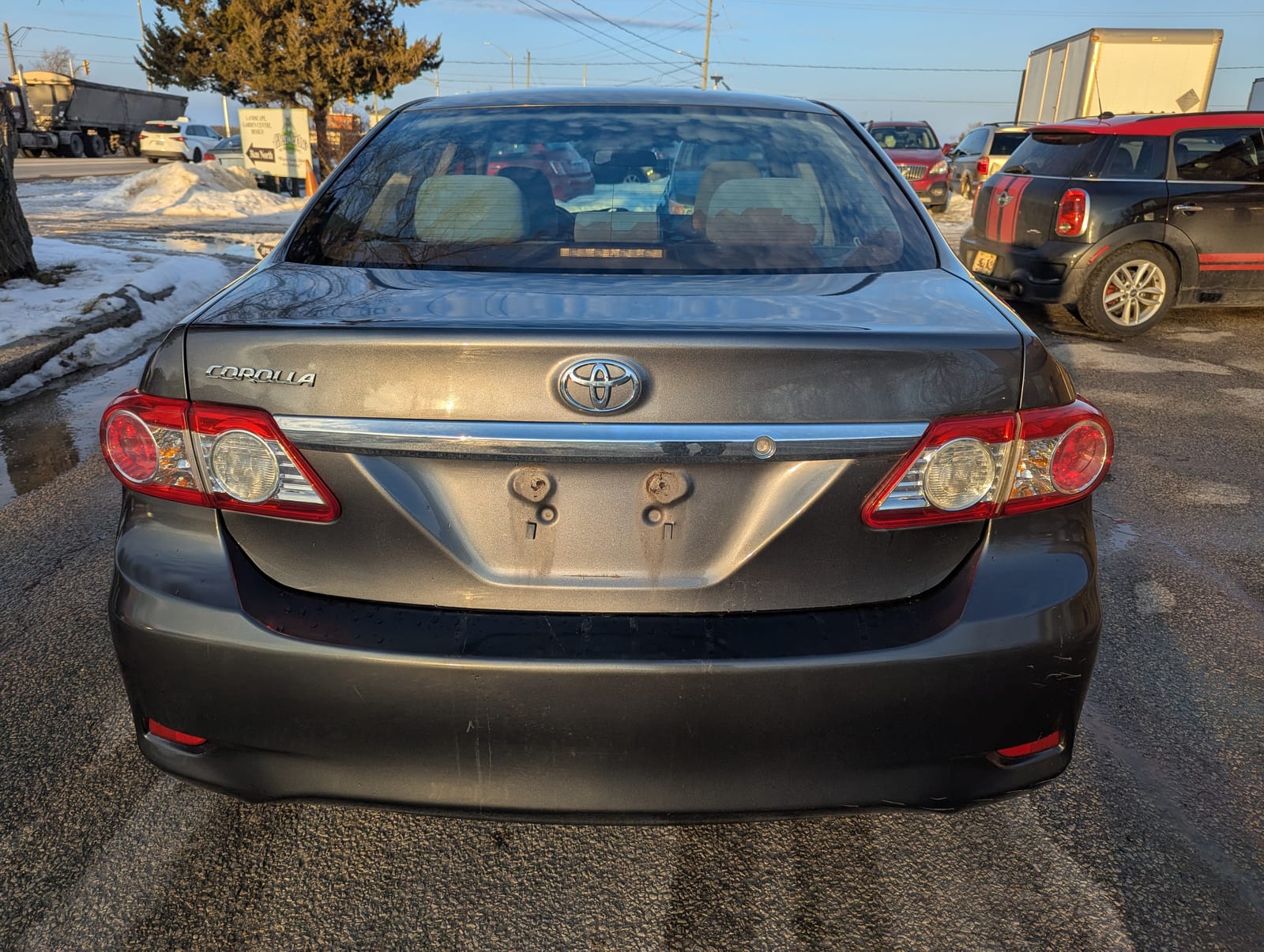 2012 Toyota Corolla — photo 4 of 7
